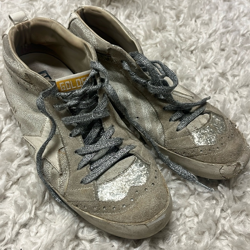 Women’s golden gooses size 37.